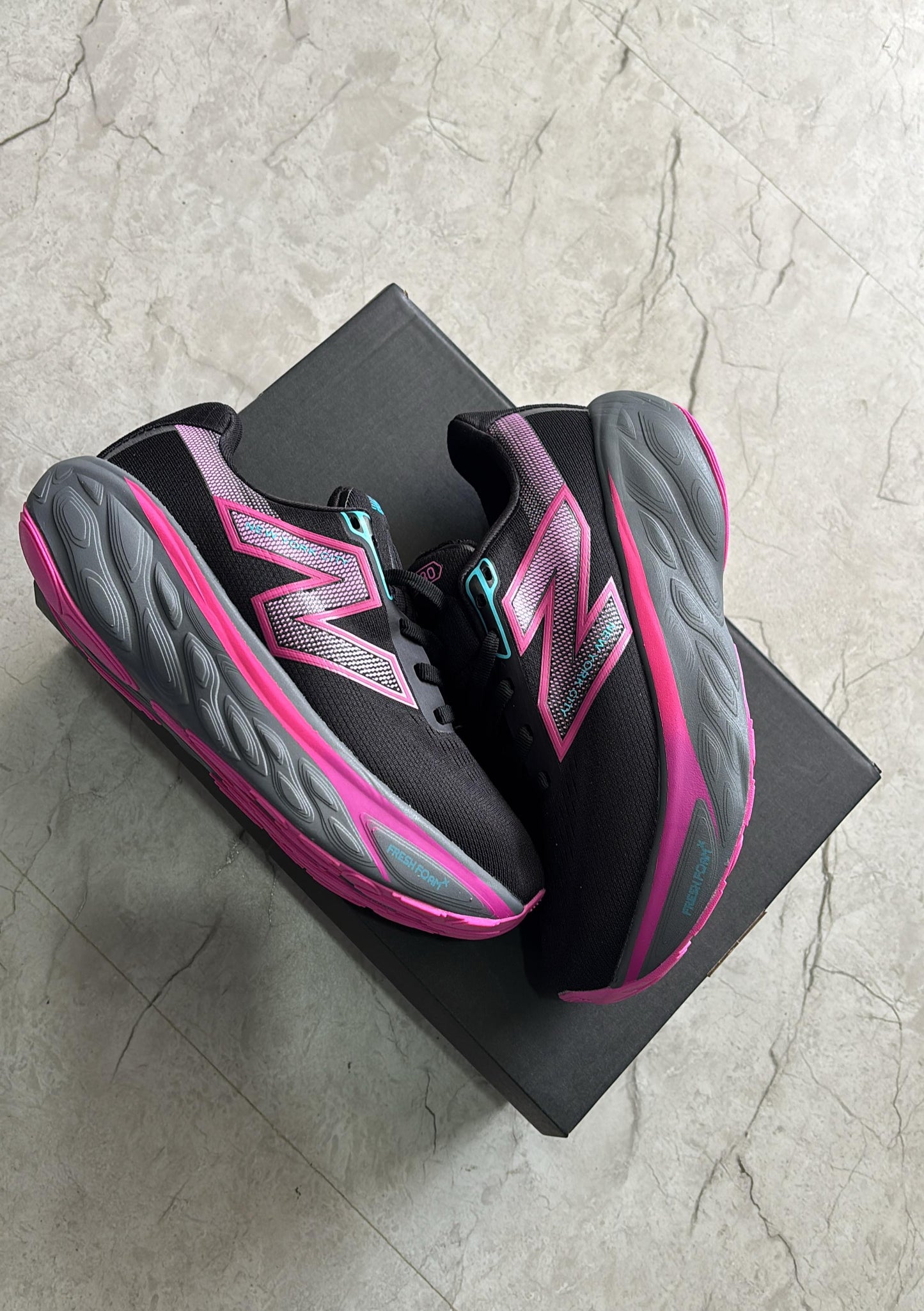 NEW BALANCE GIRLS SHOES