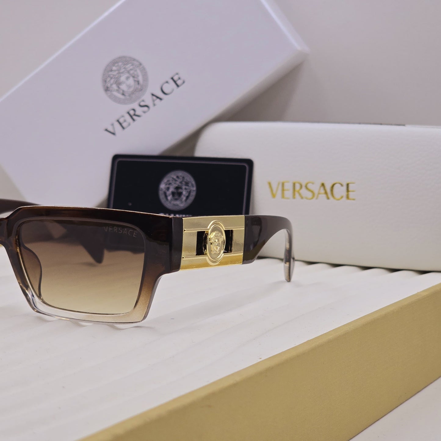 VERSACE