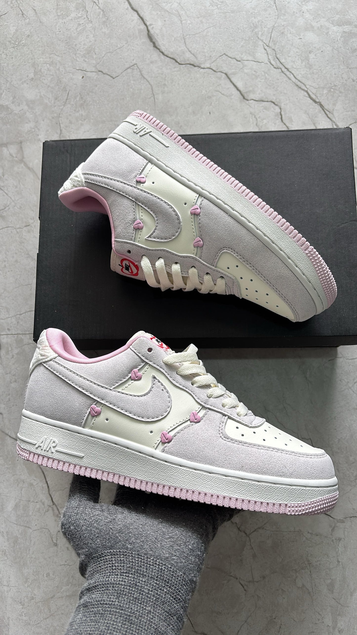 Nike airforce one valentine's 2025 girls