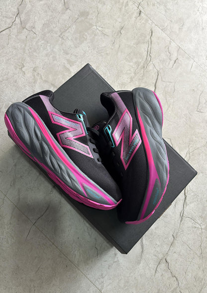 NEW BALANCE GIRLS SHOES