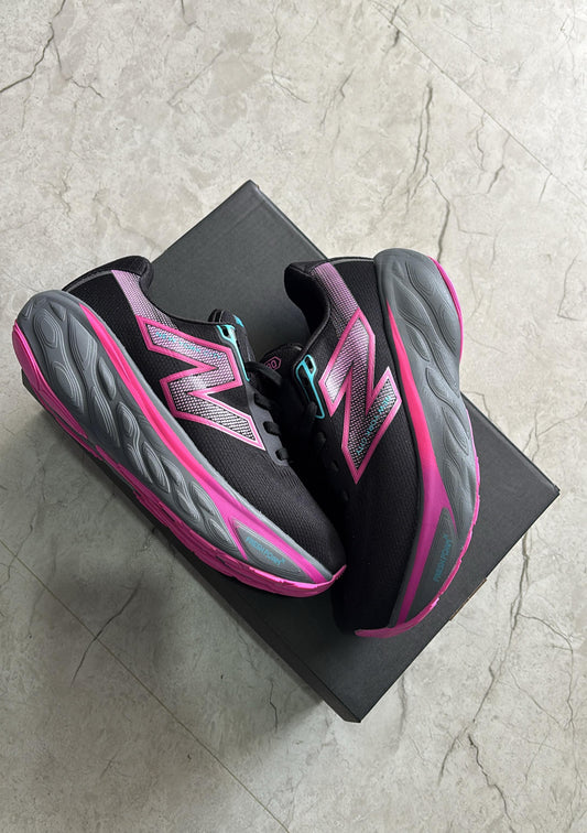 NEW BALANCE GIRLS SHOES