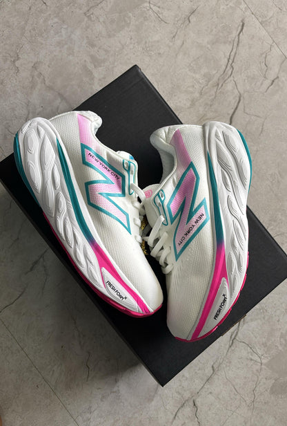 NEW BALANCE GIRLS SHOES