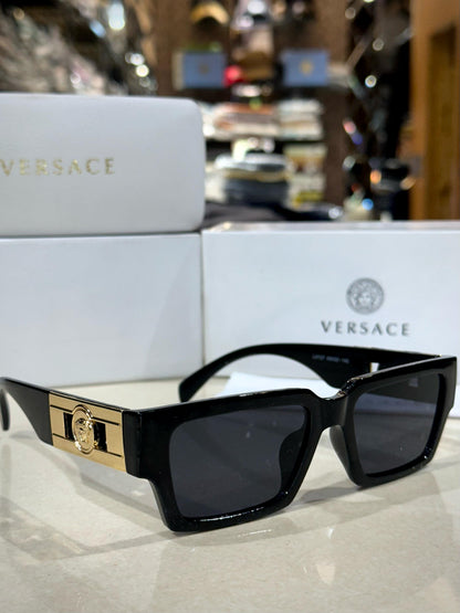 VERSACE