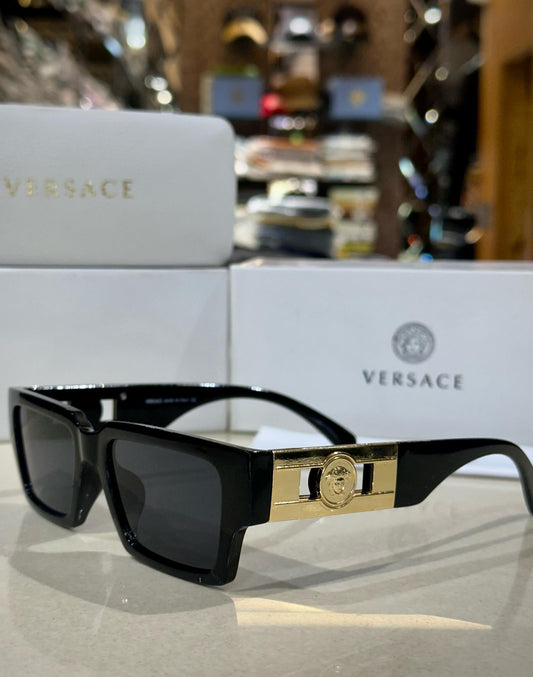 VERSACE