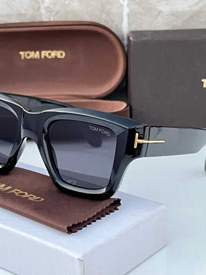 TOM FORD