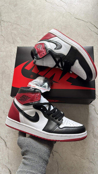 AIR JORDAN ONE BLACK RED