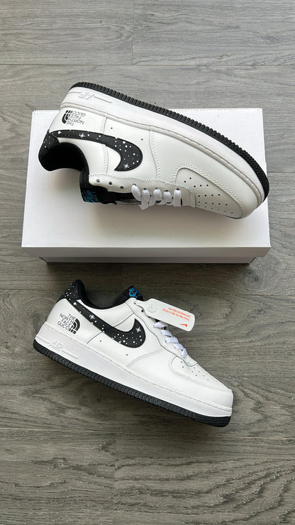 NIKE AIRFORCE