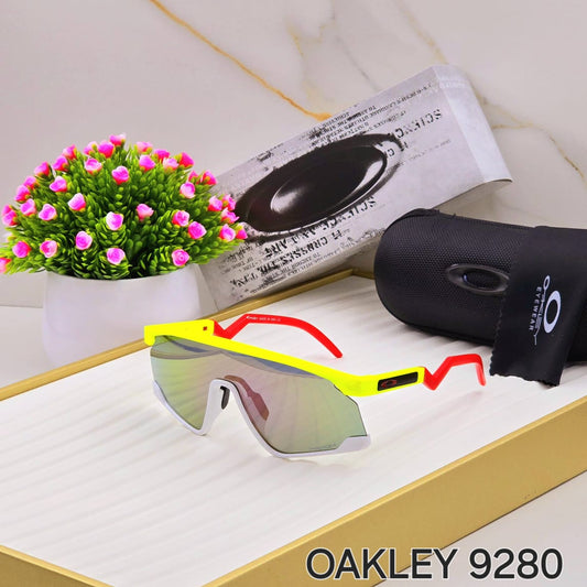 OAKLEY
