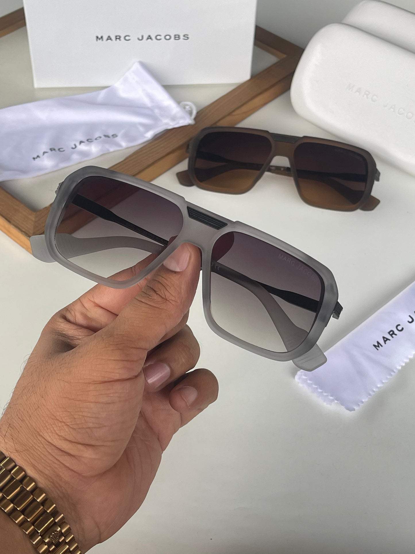 MARC JACOBS